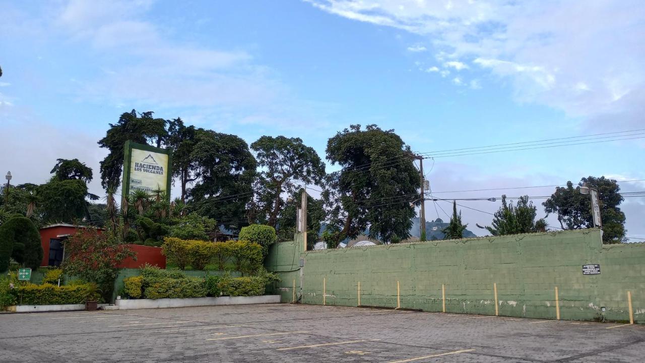 Hotel Y Restaurante Hacienda Los Volcanes Santa Lucía Milpas Altas Exterior foto